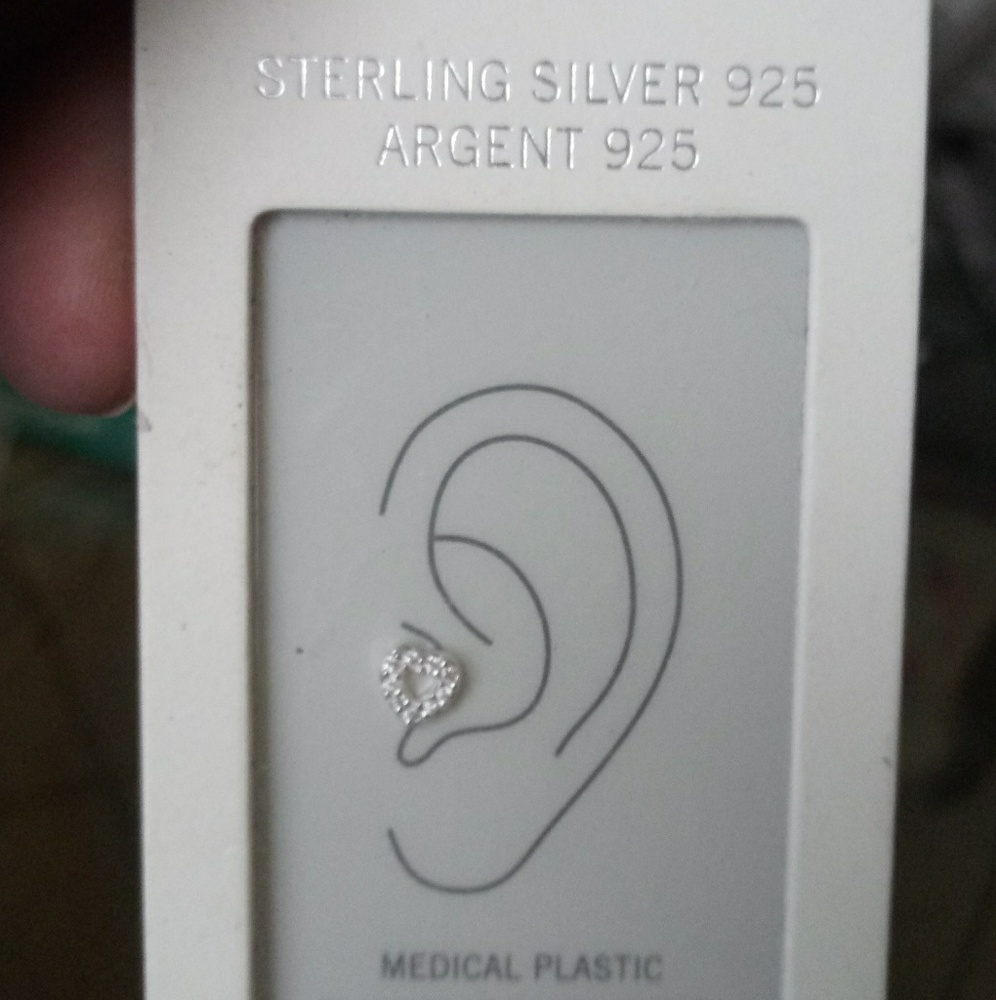 Beautiful heart earring